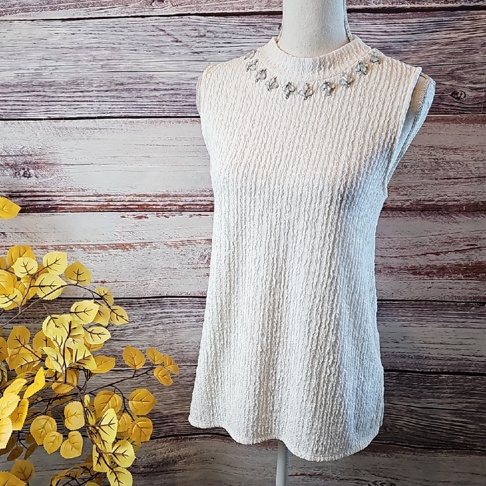 ELLE WHITE TEXTURED KNIT JEWEL NECK SLEEVELESS PULLOVER TOP TUNIC